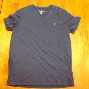 American eagle v-neck shirt